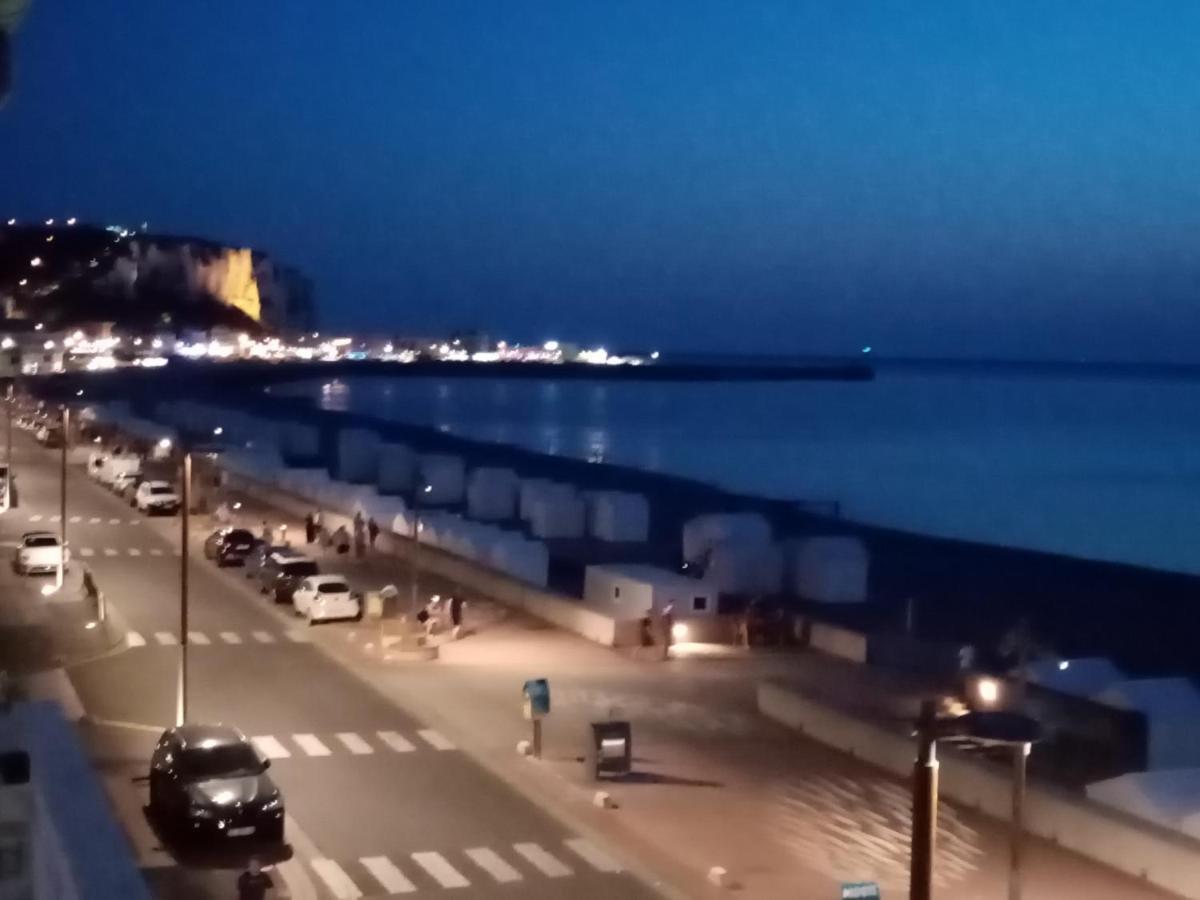Appartement Avec Balcon Au 1Er Etage Vue Laterale Mer A 50 Metres De La Plage A Mers Les Bains. 外观 照片